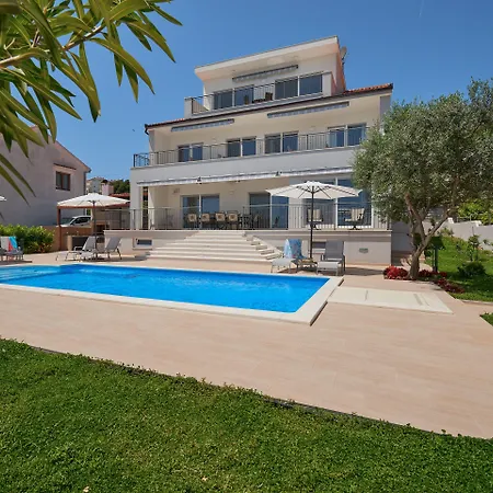 Апартаменты Mila