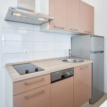 Apartment Mila *